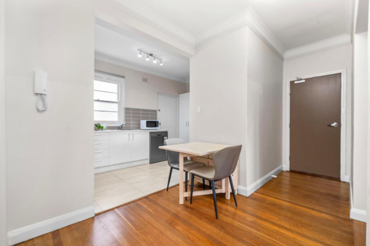 Apartment Harbour Bridge View 2br
