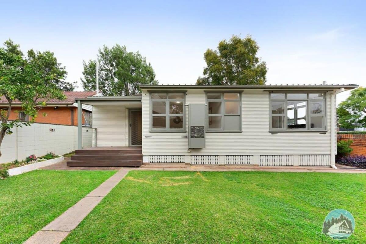 Aircabin - North Ryde - - 4 Beds House Sydney