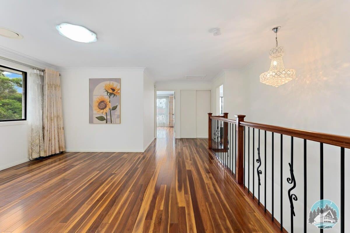 Aircabin - Telopea - - 5 Beds Holiday House Sydney