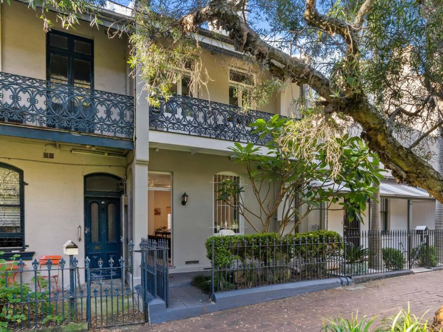 Fancy 4 Bedroom House With Parking - Icc&darling Harbour-8 Mins Walk