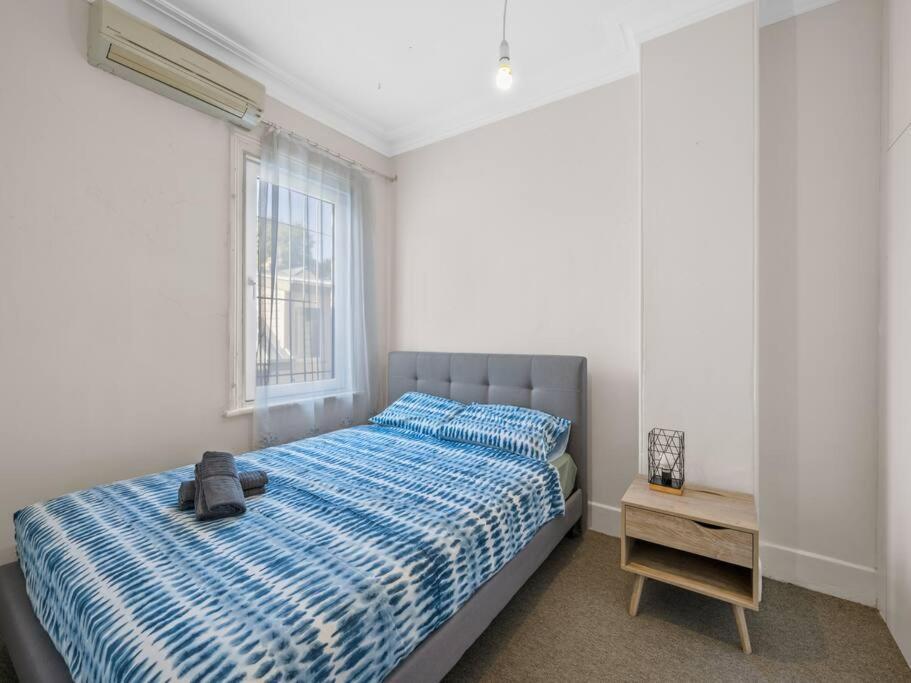 Fancy 4 Bedroom House With Parking - Icc&darling Harbour-8 Mins Walk Sydney