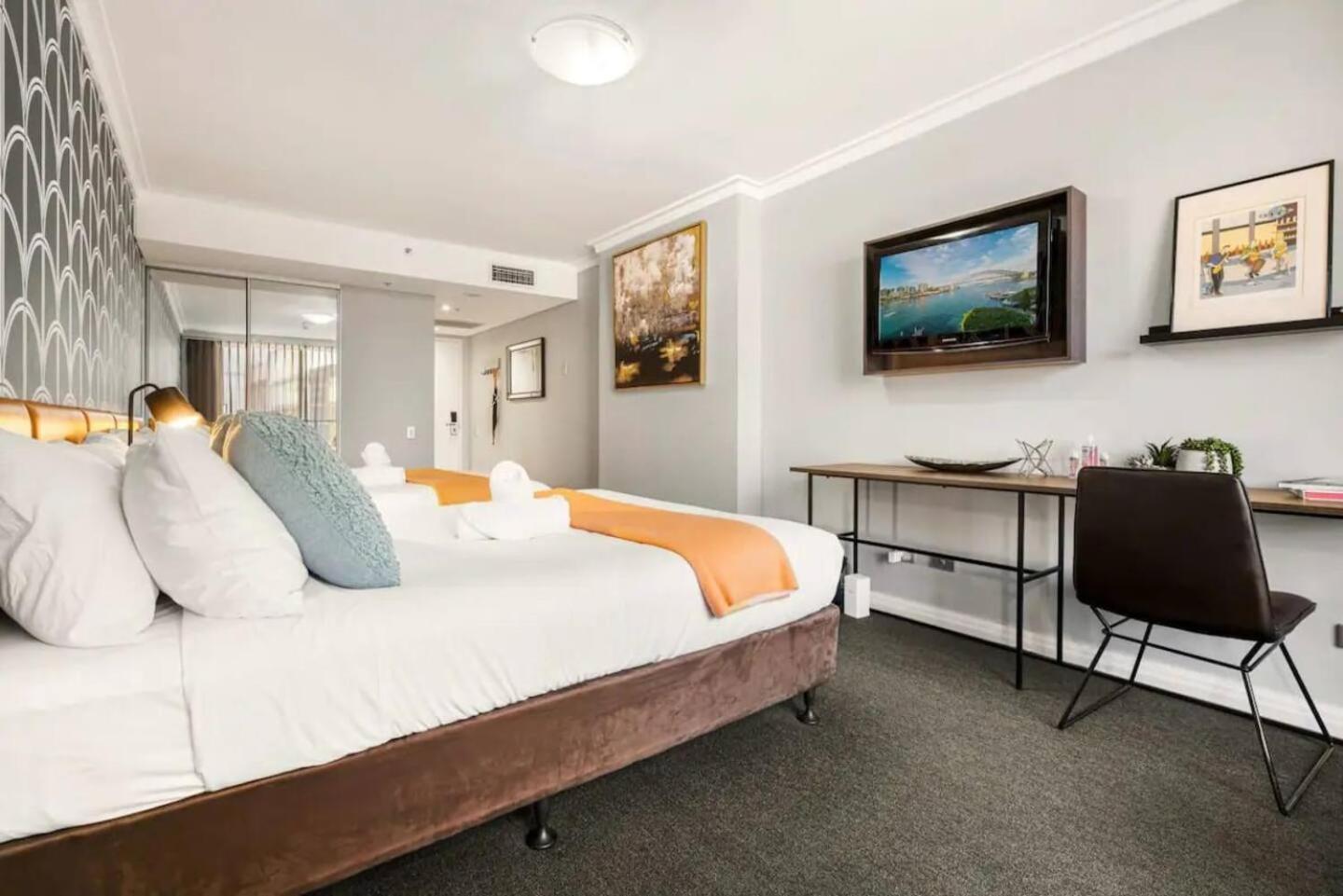 Kozyguru Cbd Haymarket 2 Bed Nha653- 610 Sydney