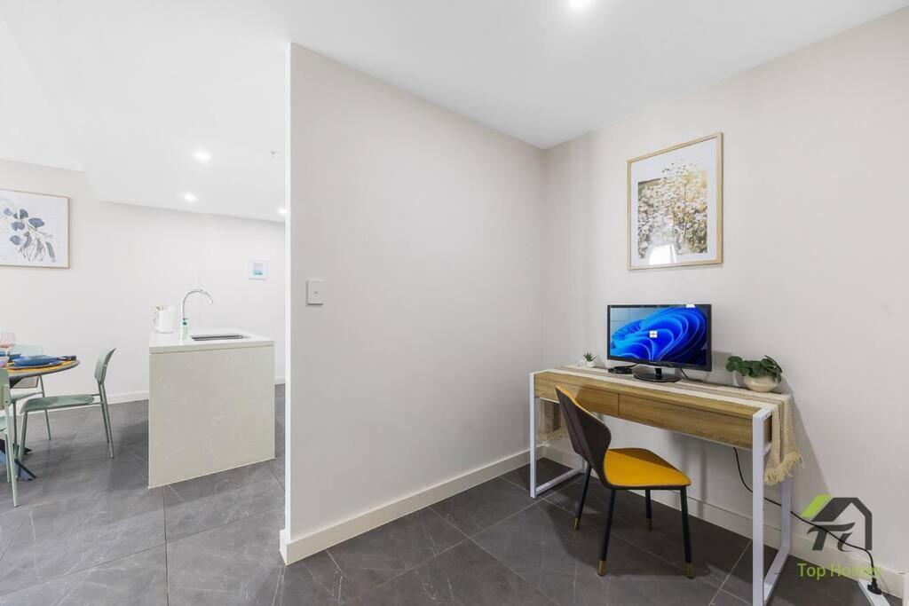 Apartment Vivid With Pool In Olympic Park