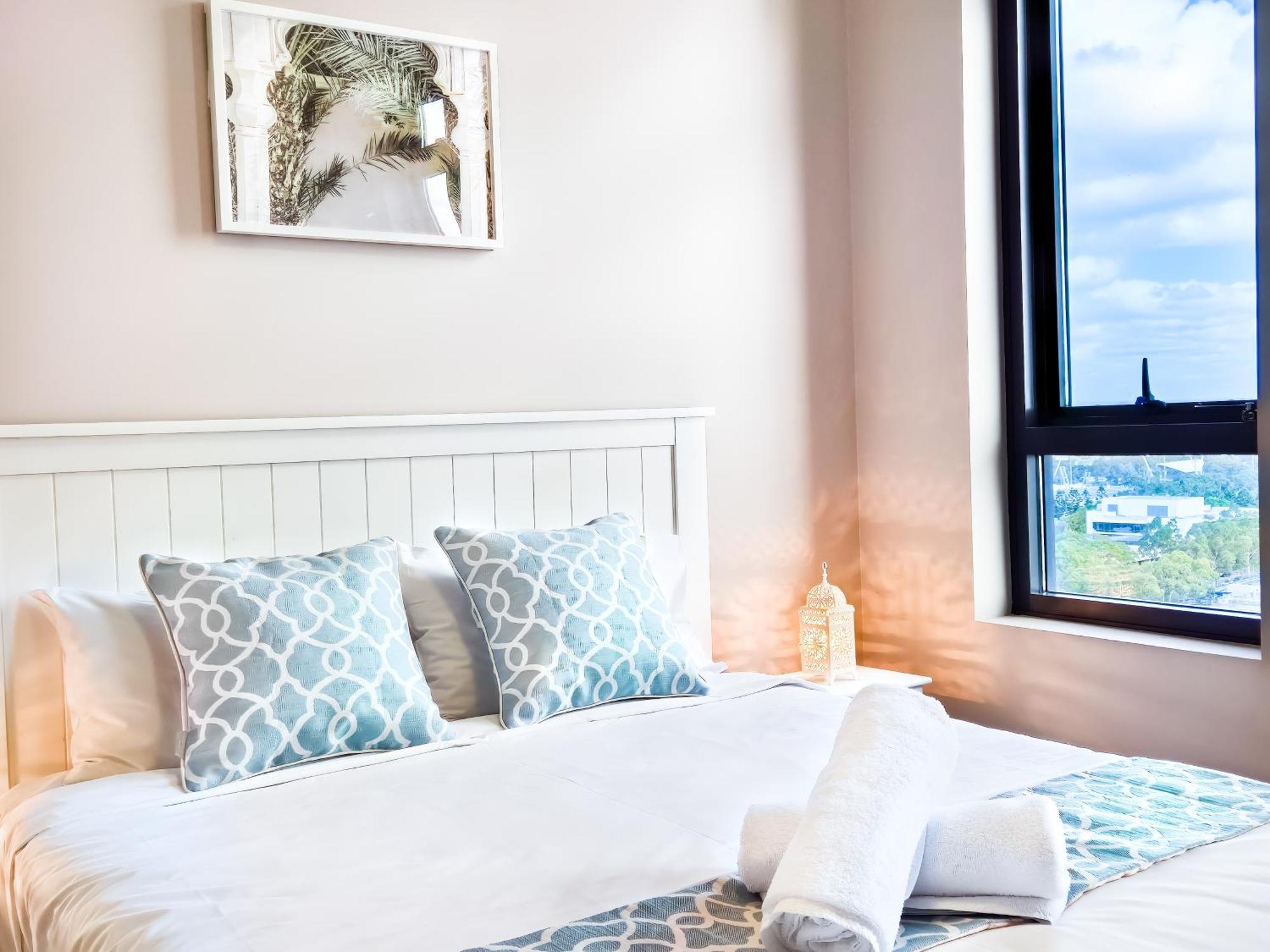 Apartment Holiday Style 3 Bedroom In Olympic Park Sydney