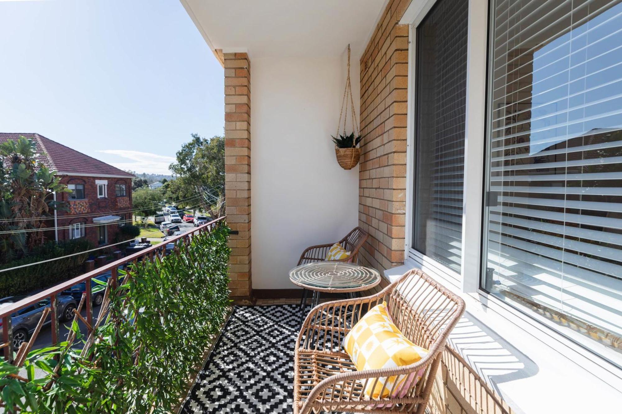 Stylish Sun Drenched North Bondi Oasis