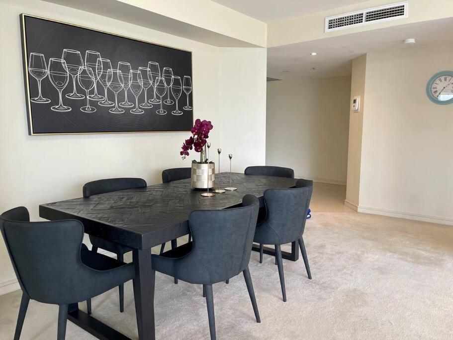 Apartamento North 2 Bedroom - Pool Parking Gym Sleeps 6
