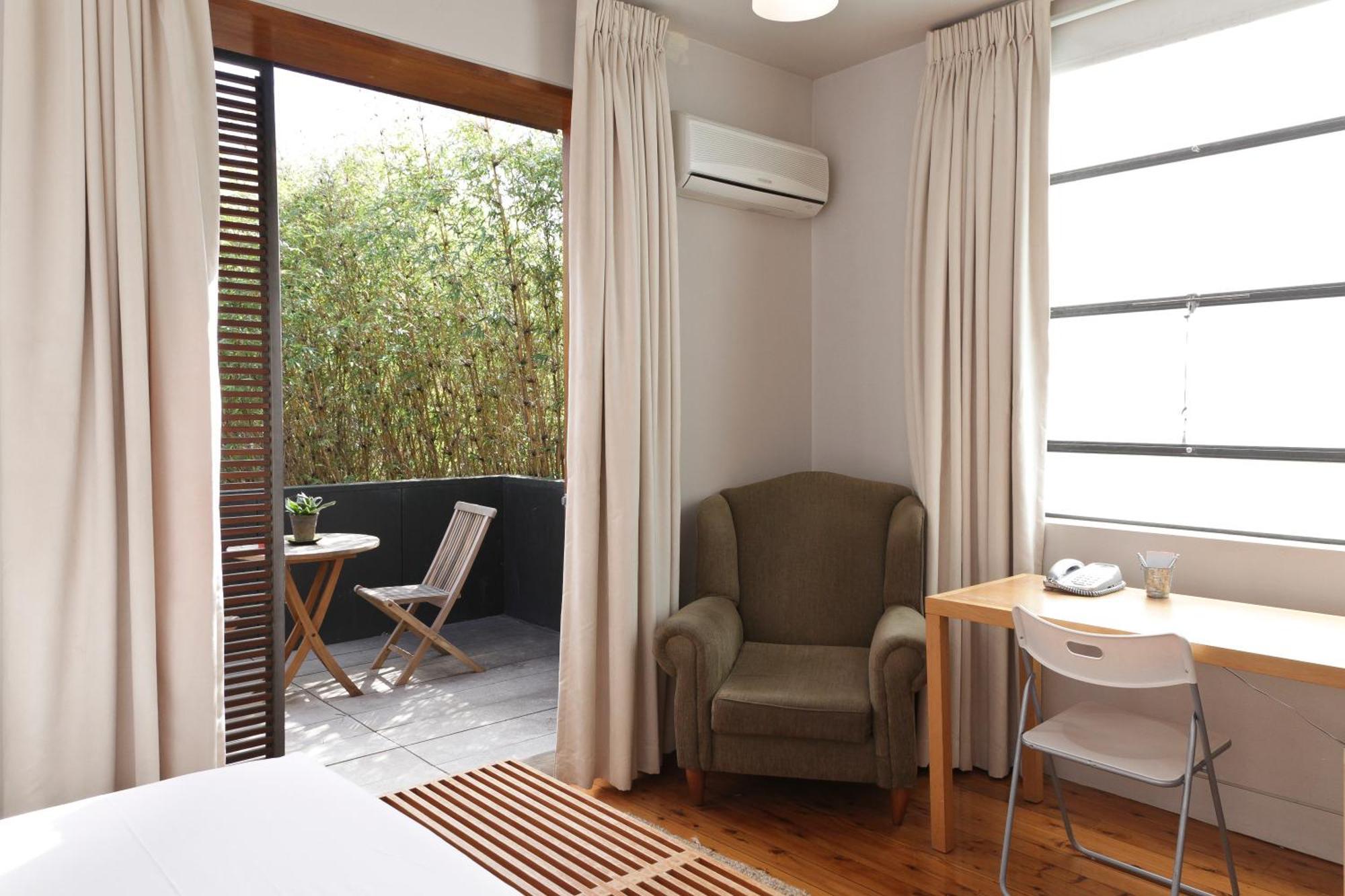 Dive Hotel Sydney