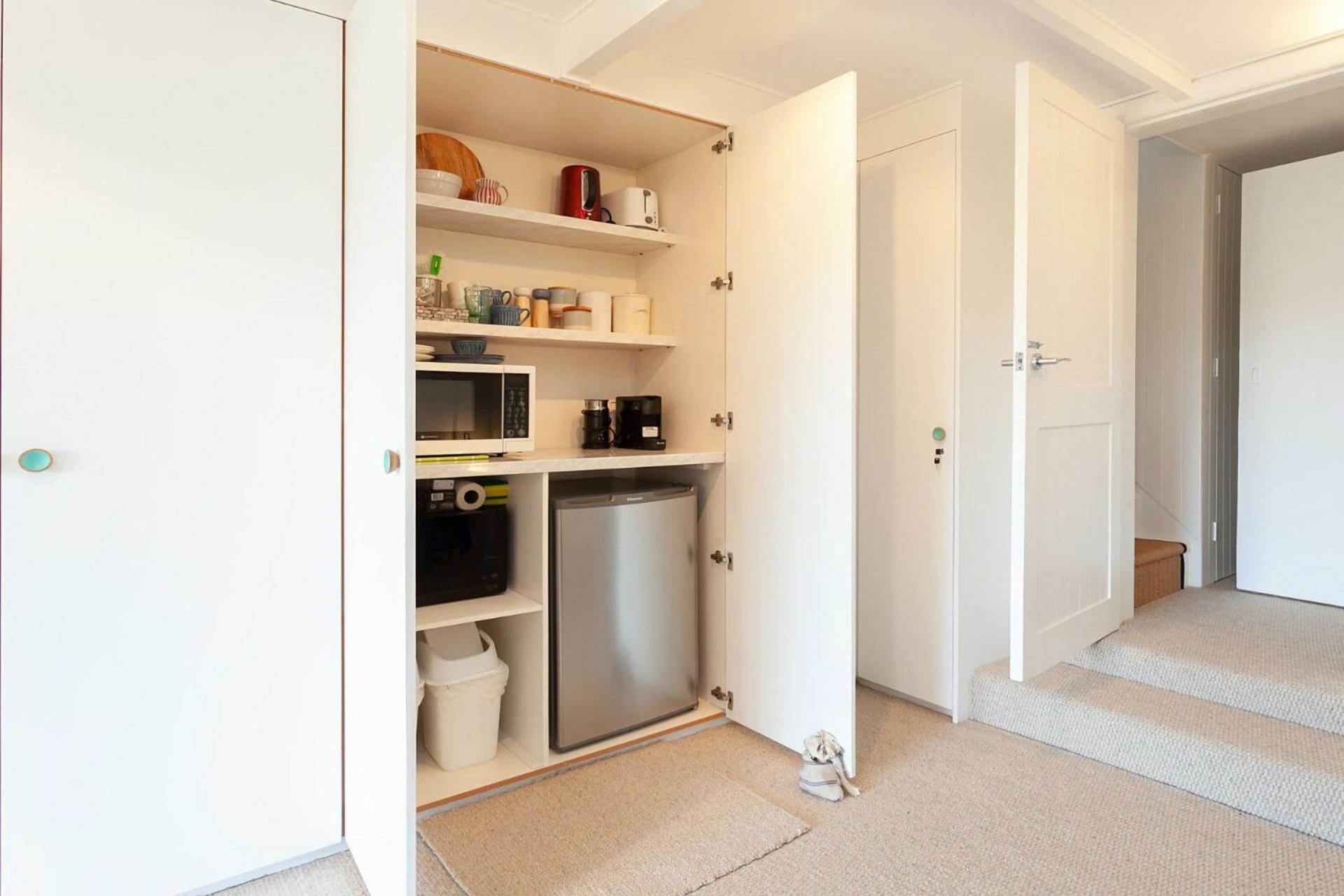 Barefoot In Bronte Ih Apartment