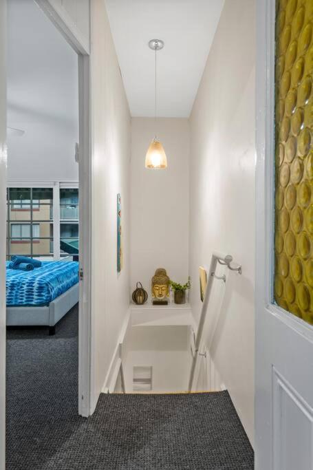 Facilitated 4 Bedroom House & Icc&darling Harbour-8 Mins Walk Sidney