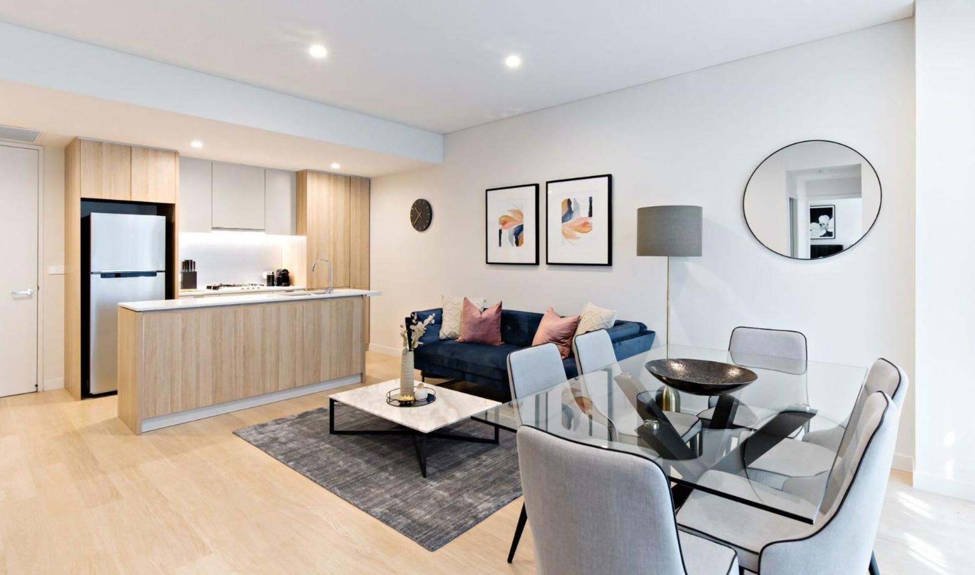 Cosmopolitan Heights * Sydney