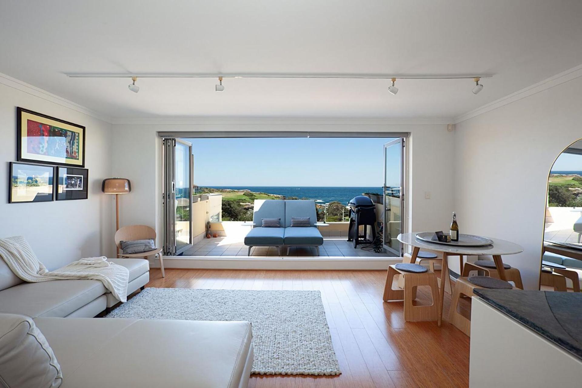 Ocean View Clovelly Apartment