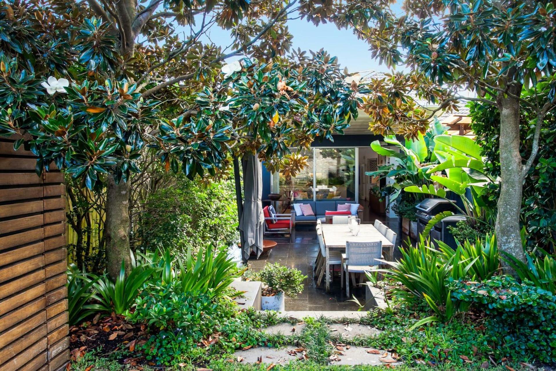 Colourful Coogee Holiday home Sydney