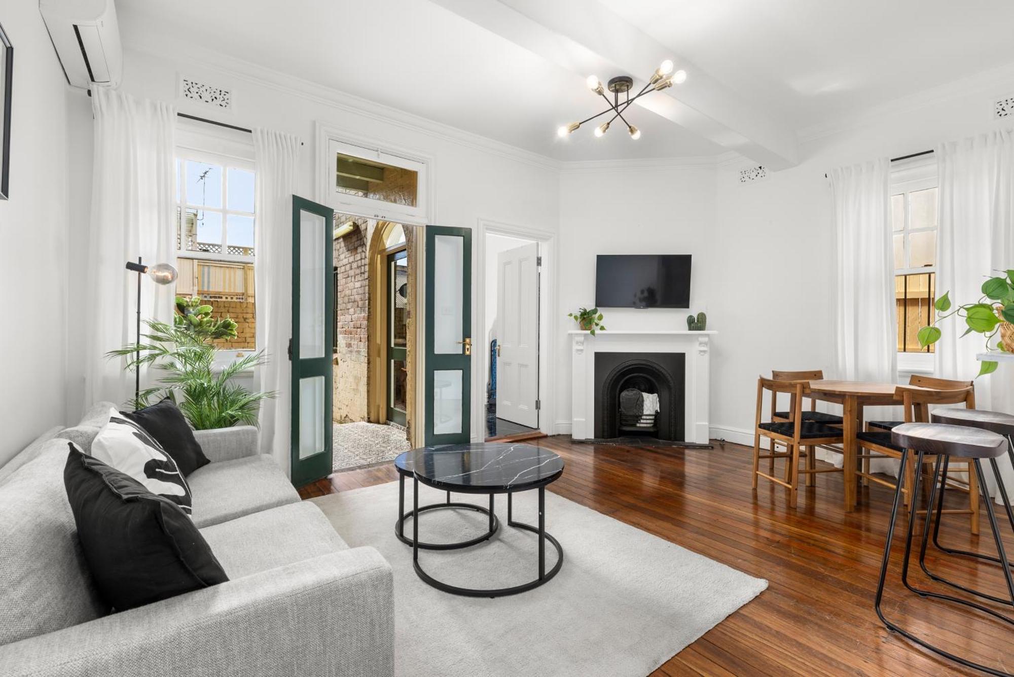Perfect 2br Harbour View Apartment