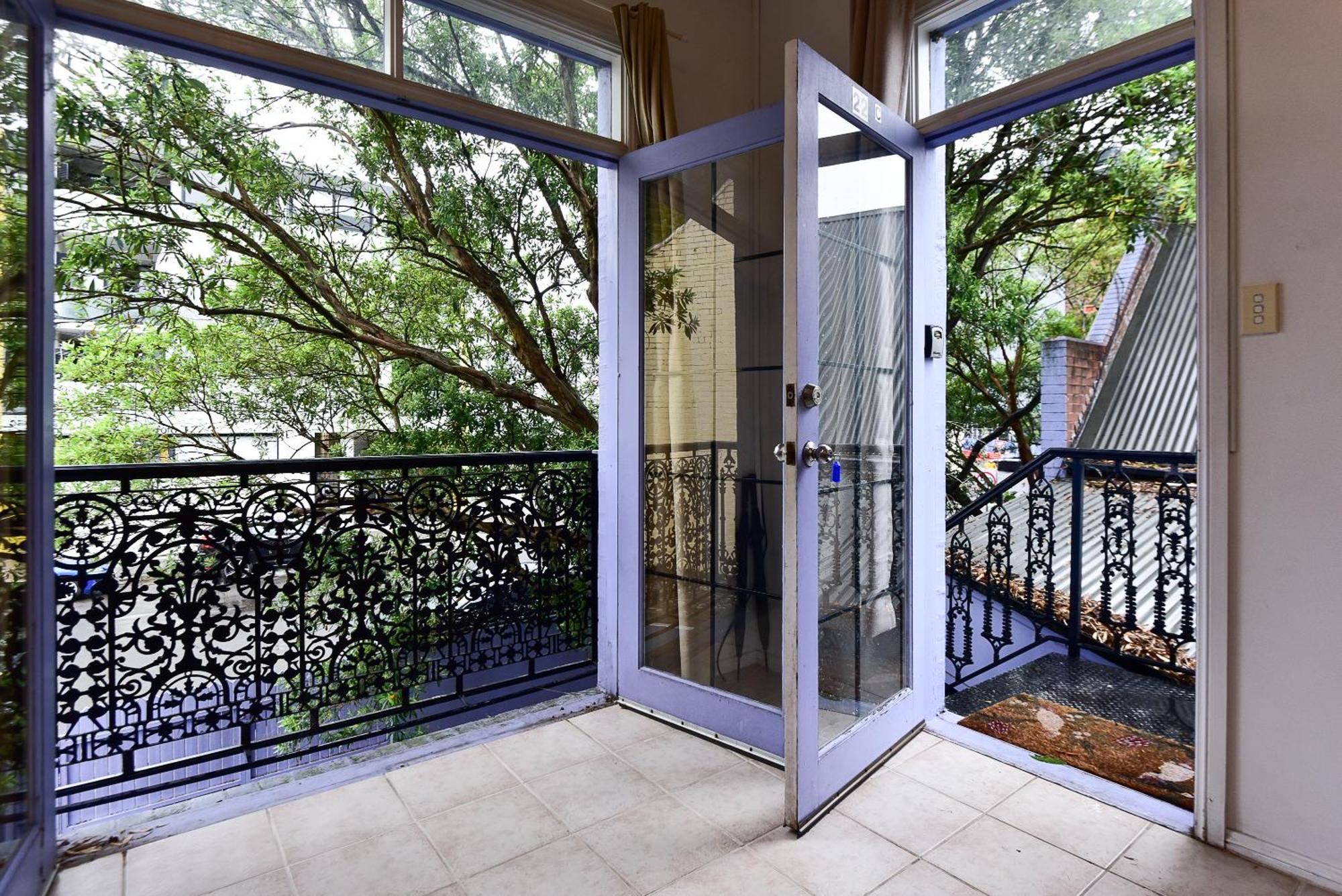 Upper Chapel Loft Apartment Sydney