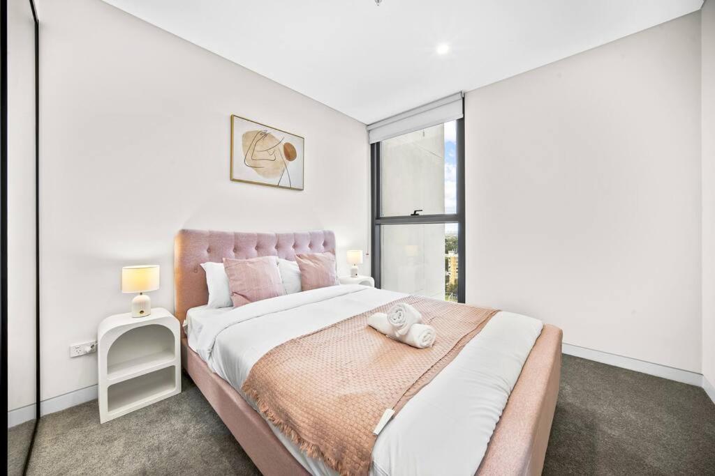 Apartment City&bridge View 2 Bed+study In Homebush *