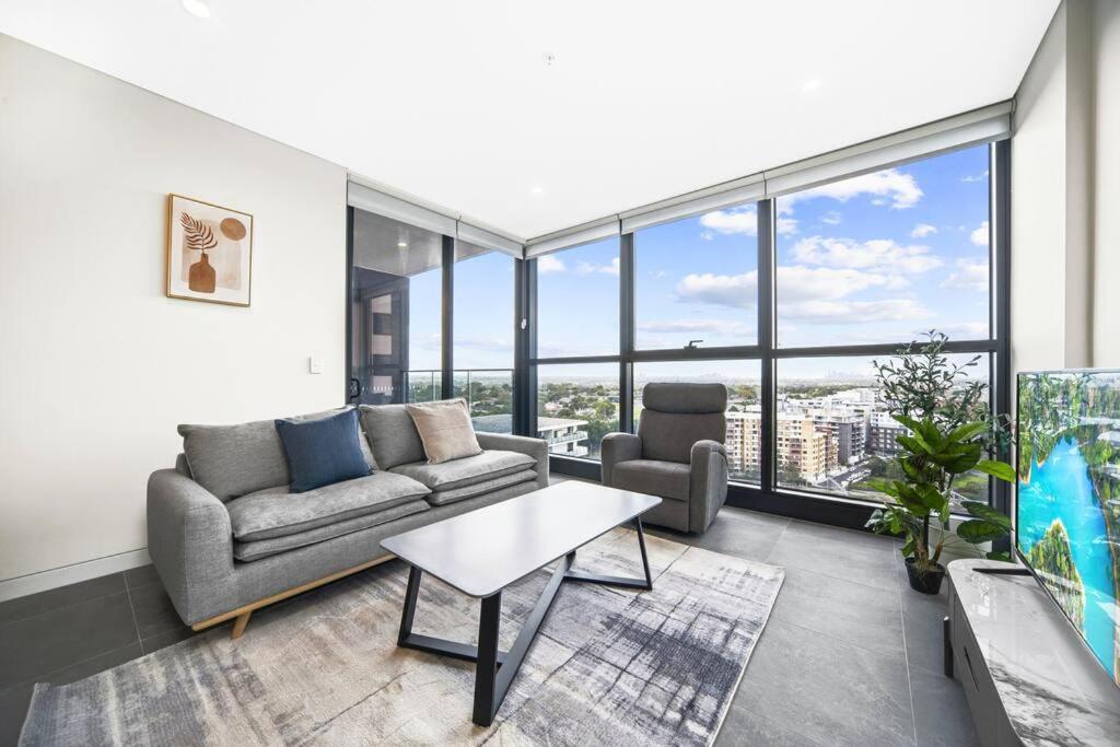 City&bridge View 2 Bed+study In Homebush Apartment