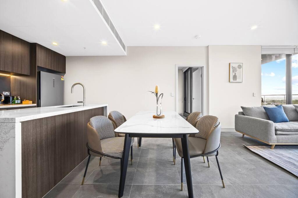 City&bridge View 2 Bed+study In Homebush