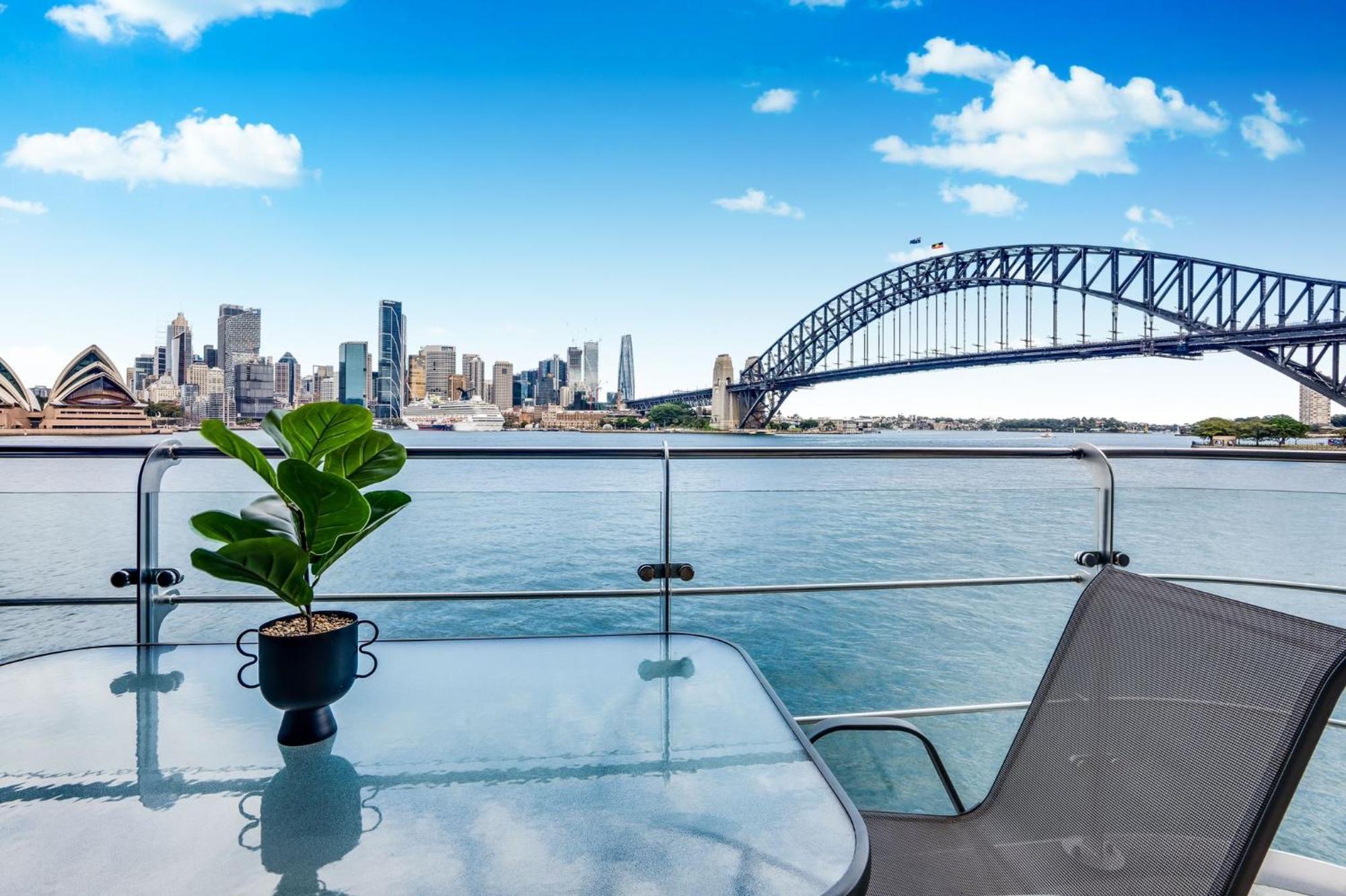Transcending Views Apartment *