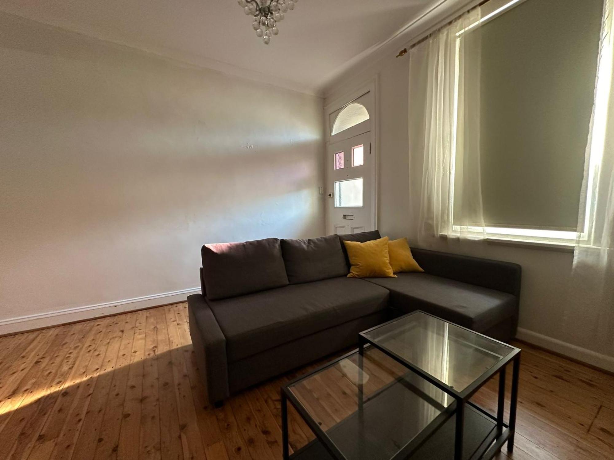 Comfortable 2 Bedroom House Glebe Ferienhaus *