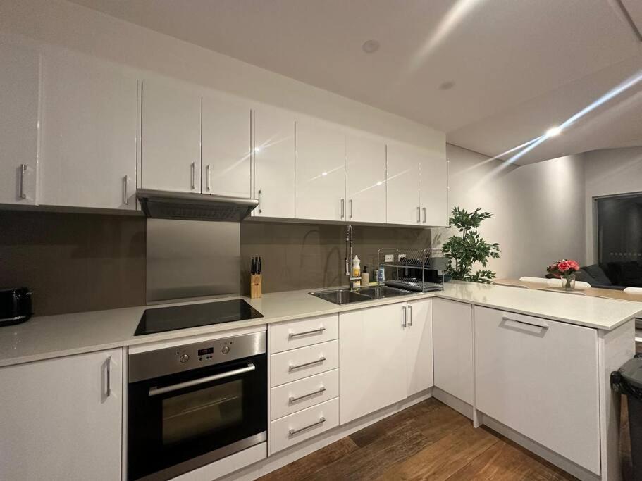 Ferienhaus Cozy & Spacious 3 Bedroom House Glebe *