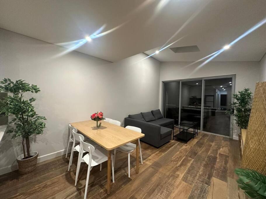 Cozy & Spacious 3 Bedroom House Glebe Ferienhaus *