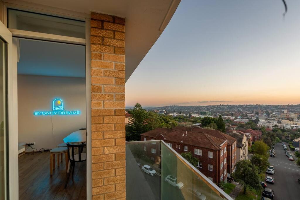 Endless Views By Dreams With Parking Sydney