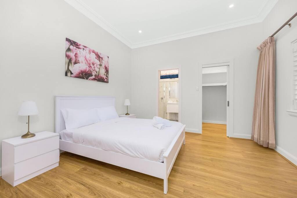 Villa Elegant Cozy House In Chatswood, Maxi 10 People Sydney