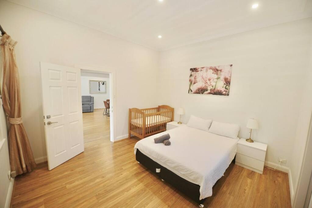 Elegant Cozy House In Chatswood, Maxi 10 People Villa