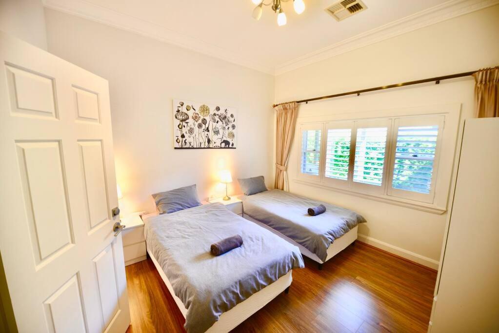 Elegant Cozy House In Chatswood, Maxi 10 People Villa *