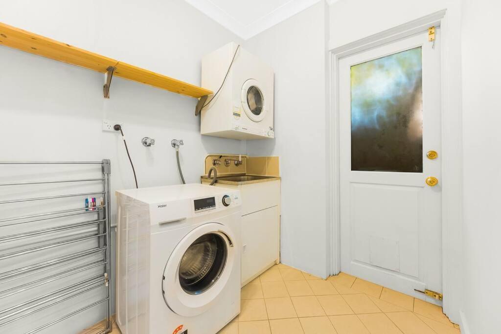 Elegant Cozy House In Chatswood, Maxi 10 People Villa *