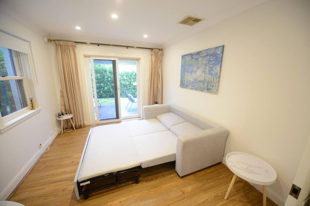 Elegant Cozy House In Chatswood, Maxi 10 People Sydney