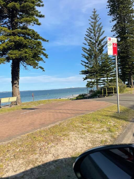 New Furnish, 3 Min Syd Airport, 1 Min Walk *