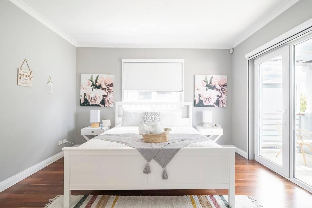 New Furnish, 3 Min Syd Airport, 1 Min Walk Casa de férias Sidney