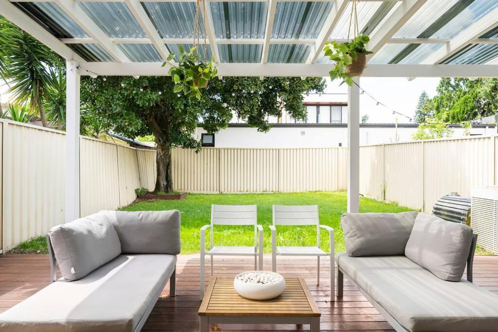 New Furnish, 3 Min Syd Airport, 1 Min Walk * Sidney