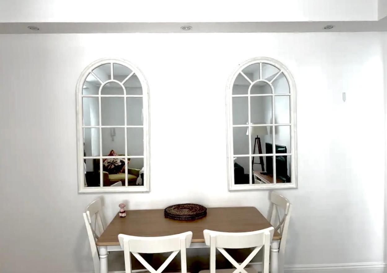 Bondi Bliss ~ Stylish & Comfy Gem ~ Walk To Beach! Apartment
