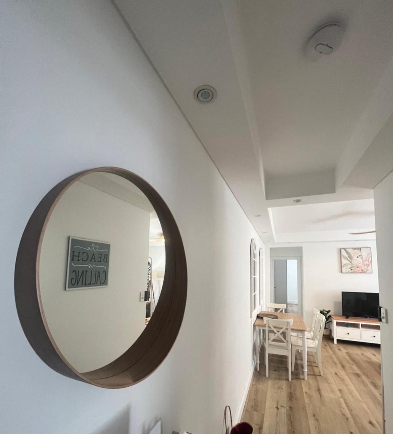 Bondi Bliss ~ Stylish & Comfy Gem ~ Walk To Beach! Apartment Sydney