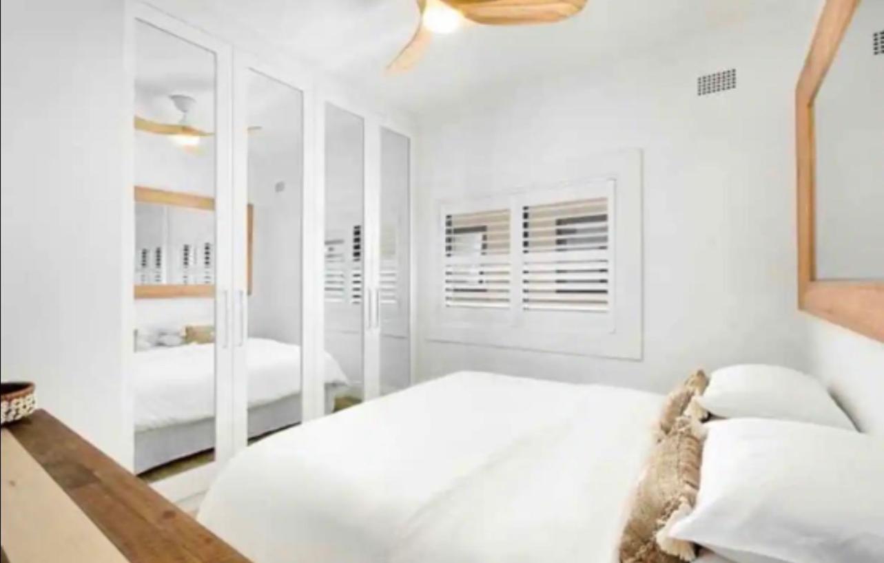 Bondi Bliss ~ Stylish & Comfy Gem ~ Walk To Beach! Apartment *