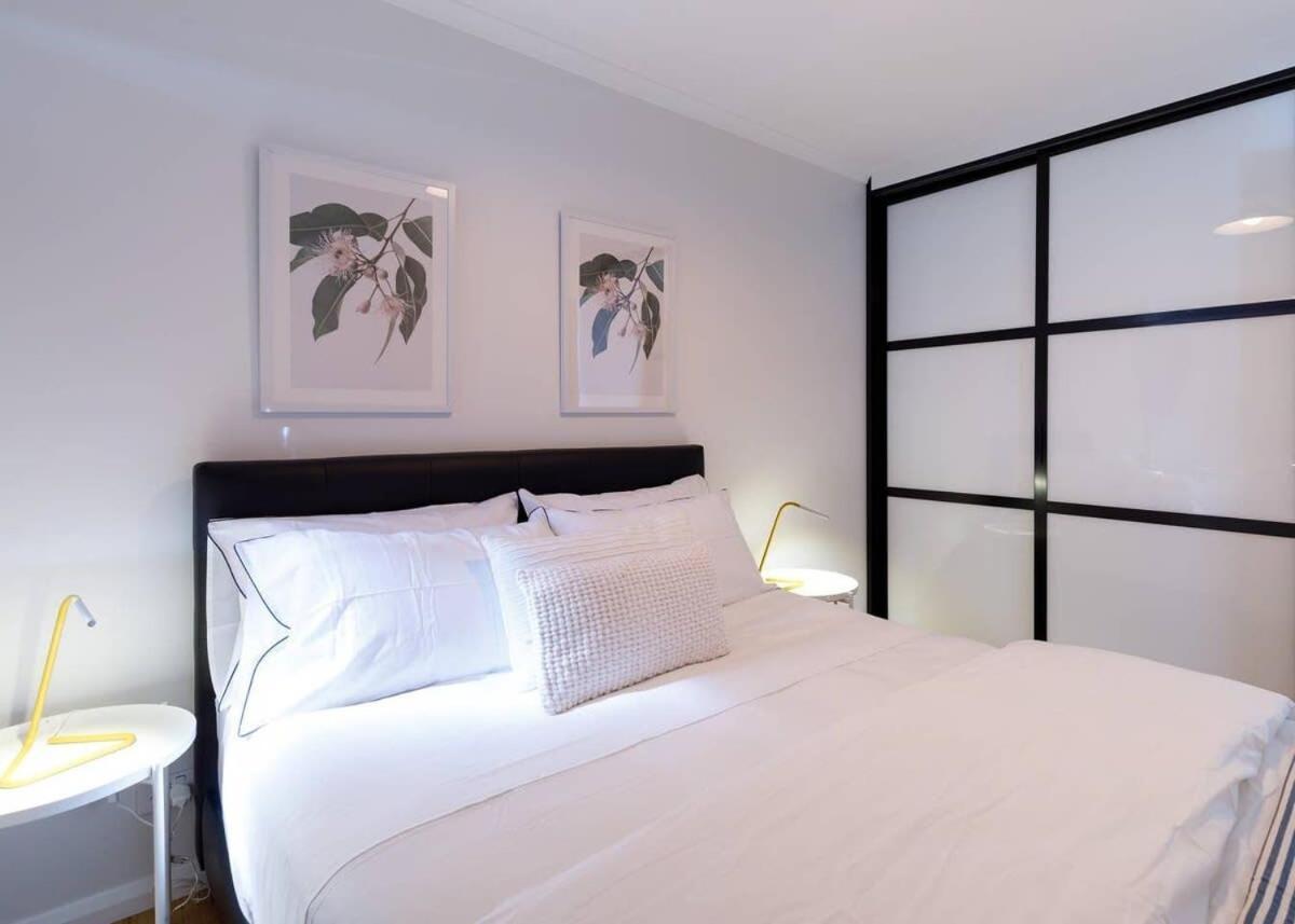 2 Bdrm In Annandale With Courtyard & Parking Sidney