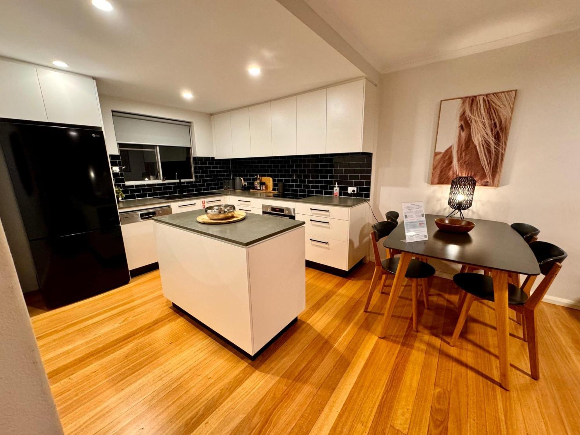 Apartamento 2 Bdrm In Annandale With Courtyard & Parking Sidney