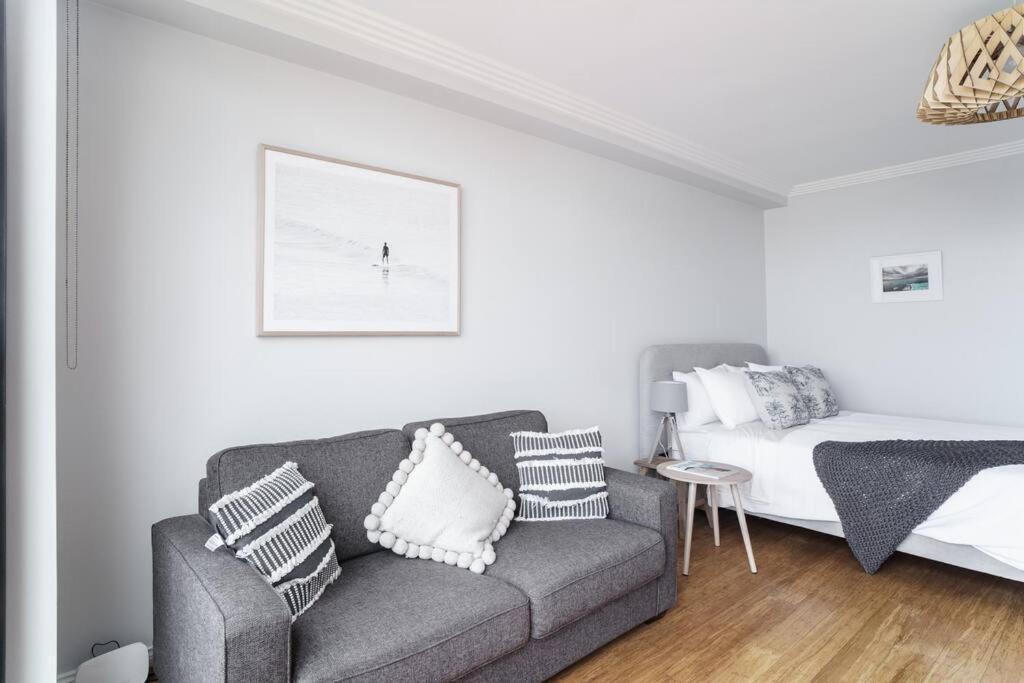 Sunny Large Bondi -lift-parking-balcony-ac * Sidney
