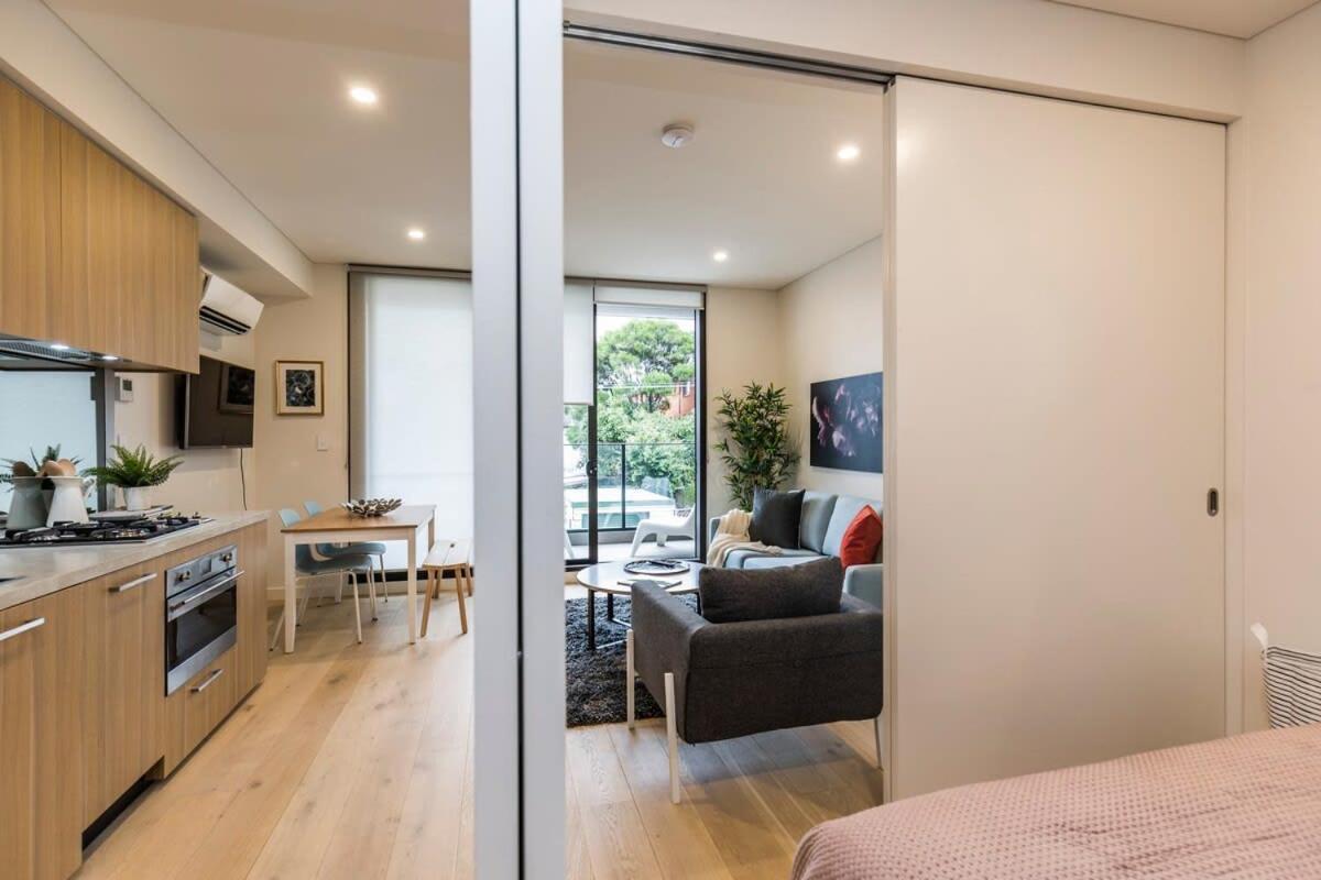 Air Conditioned One Bedroom With Pool Close To Cbd Sydney