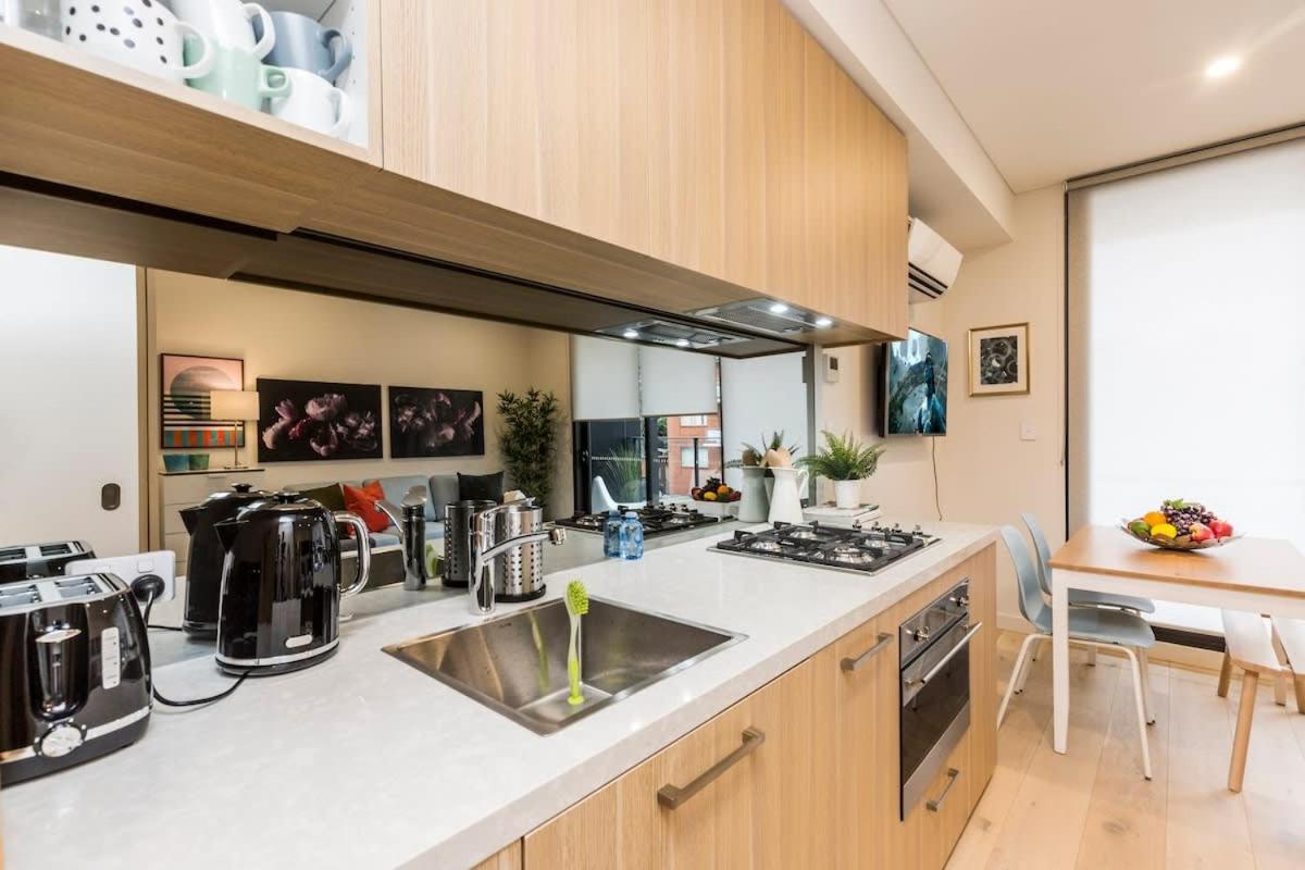 Air Conditioned One Bedroom With Pool Close To Cbd Sydney