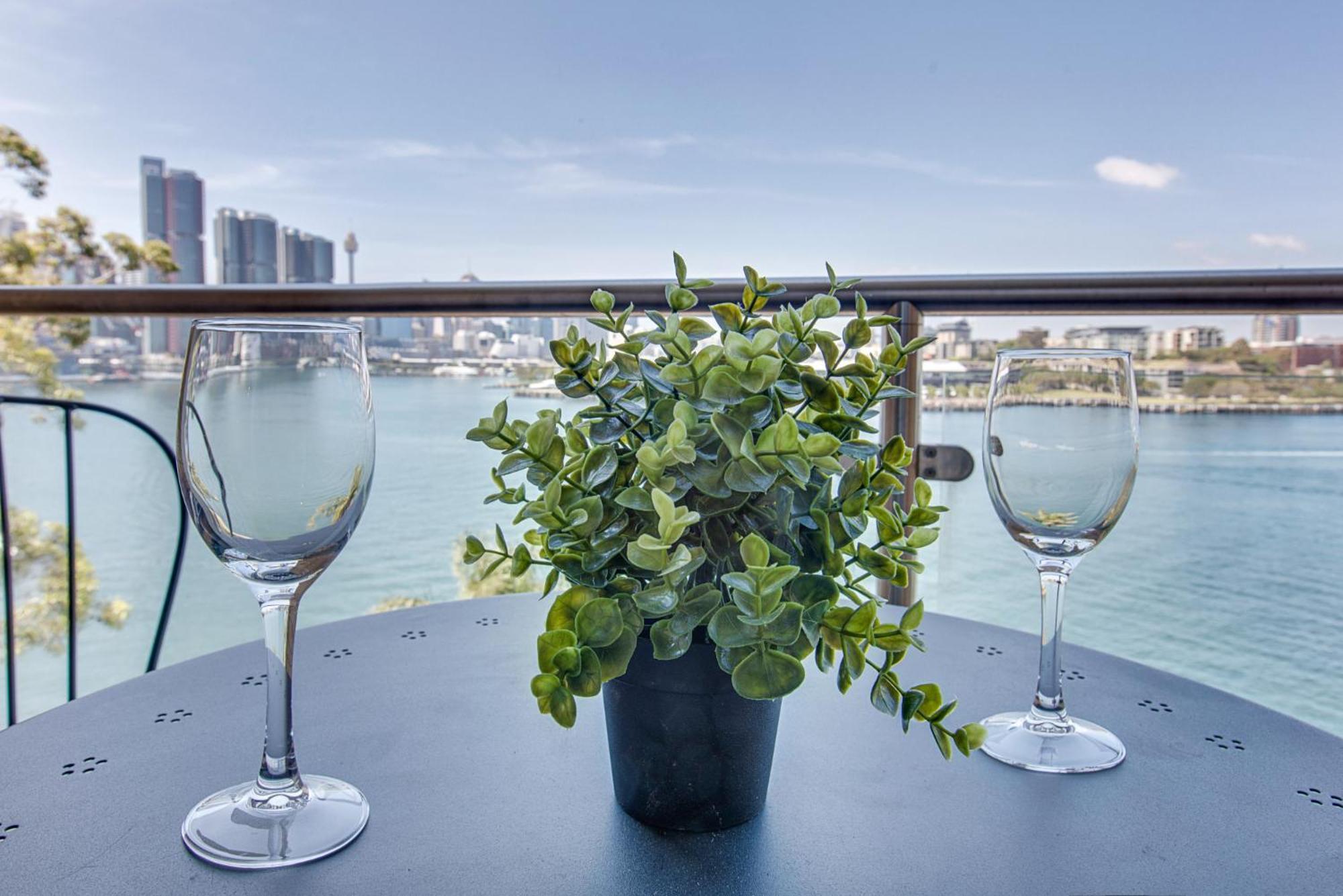 Wake Up To Harbour Apartment *