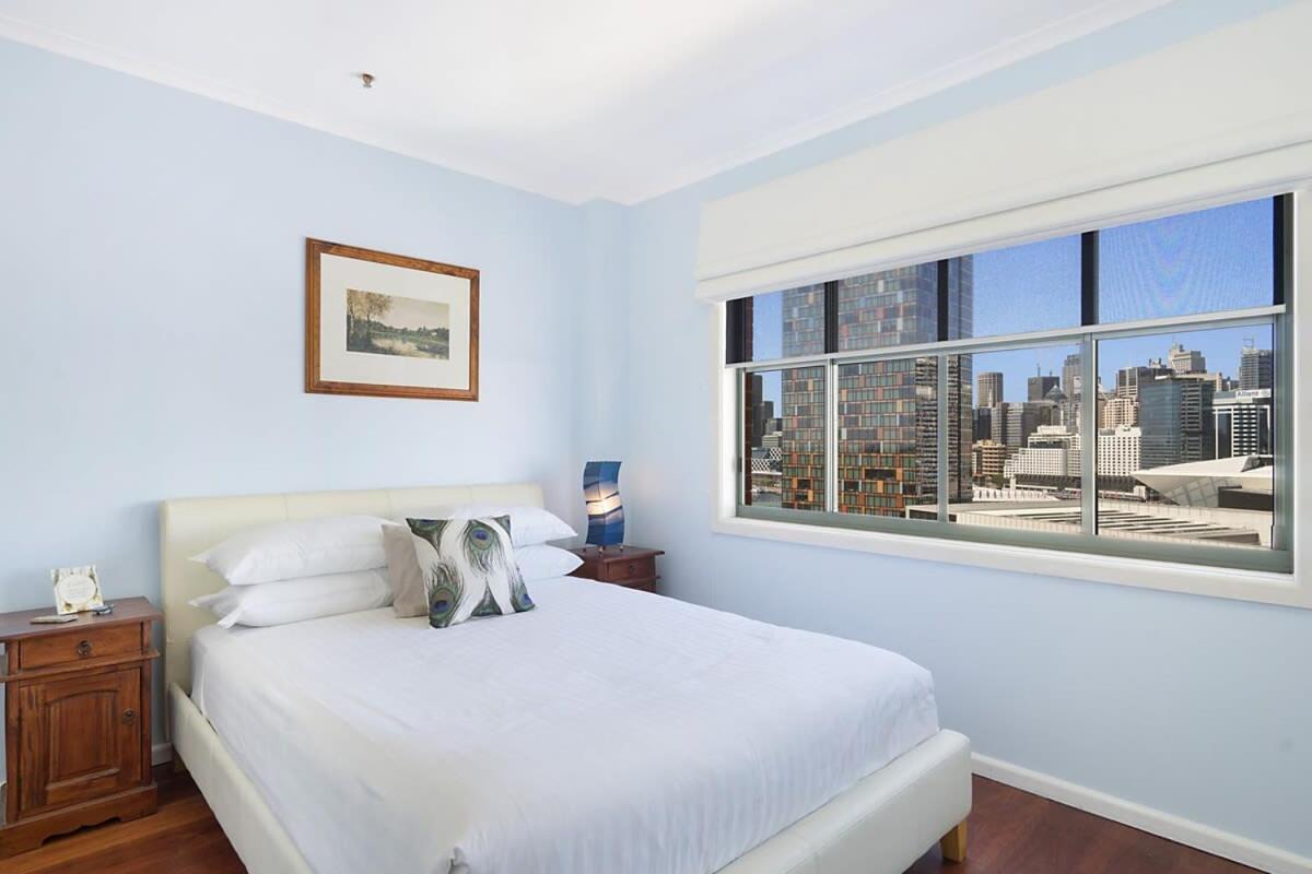 Perfect Pyrmont Penthouse With Tower View