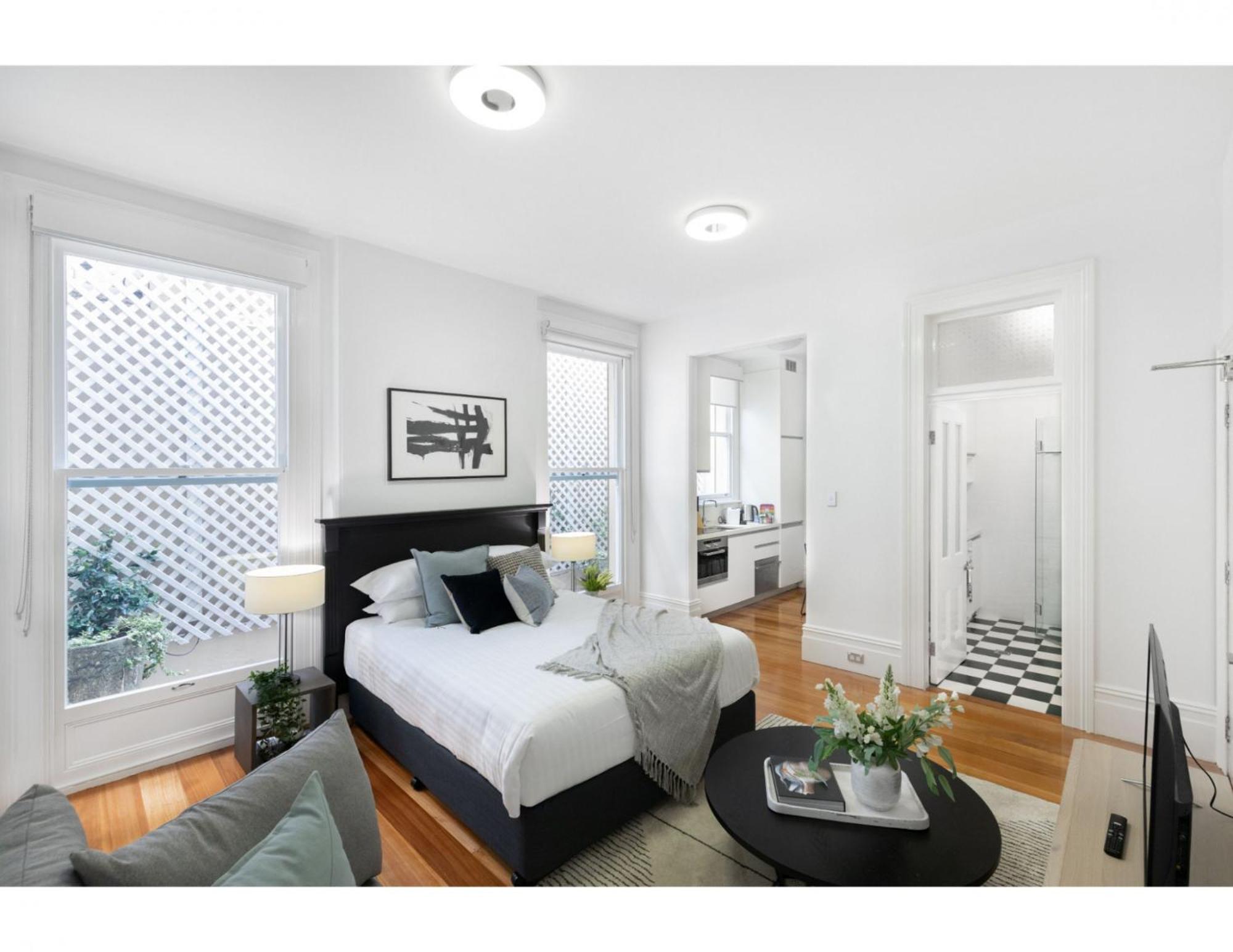 Apartment Renovated Studio In Bohemian Area Close To Duplicate