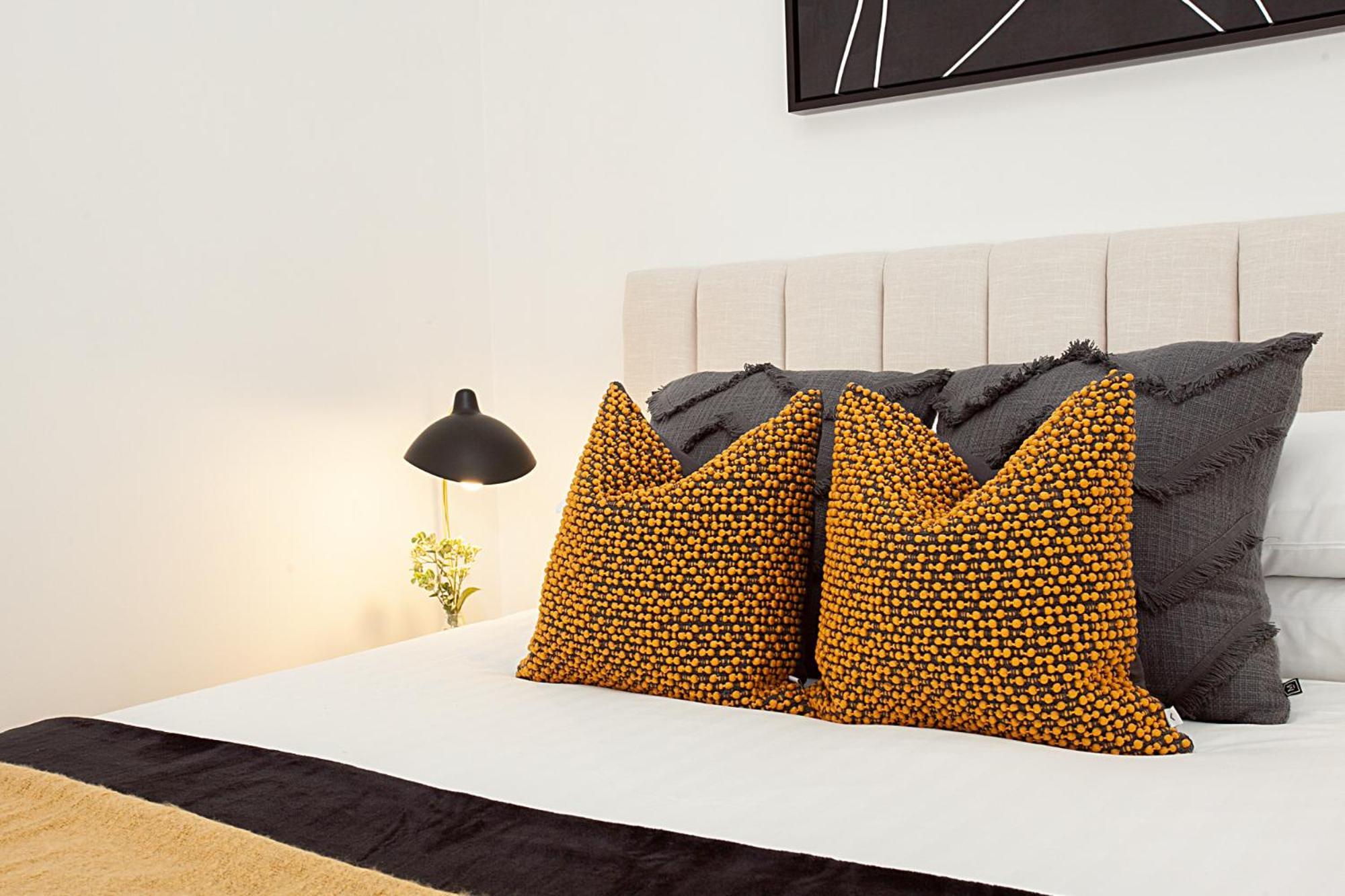 Perfect Located Comfy With Balcony