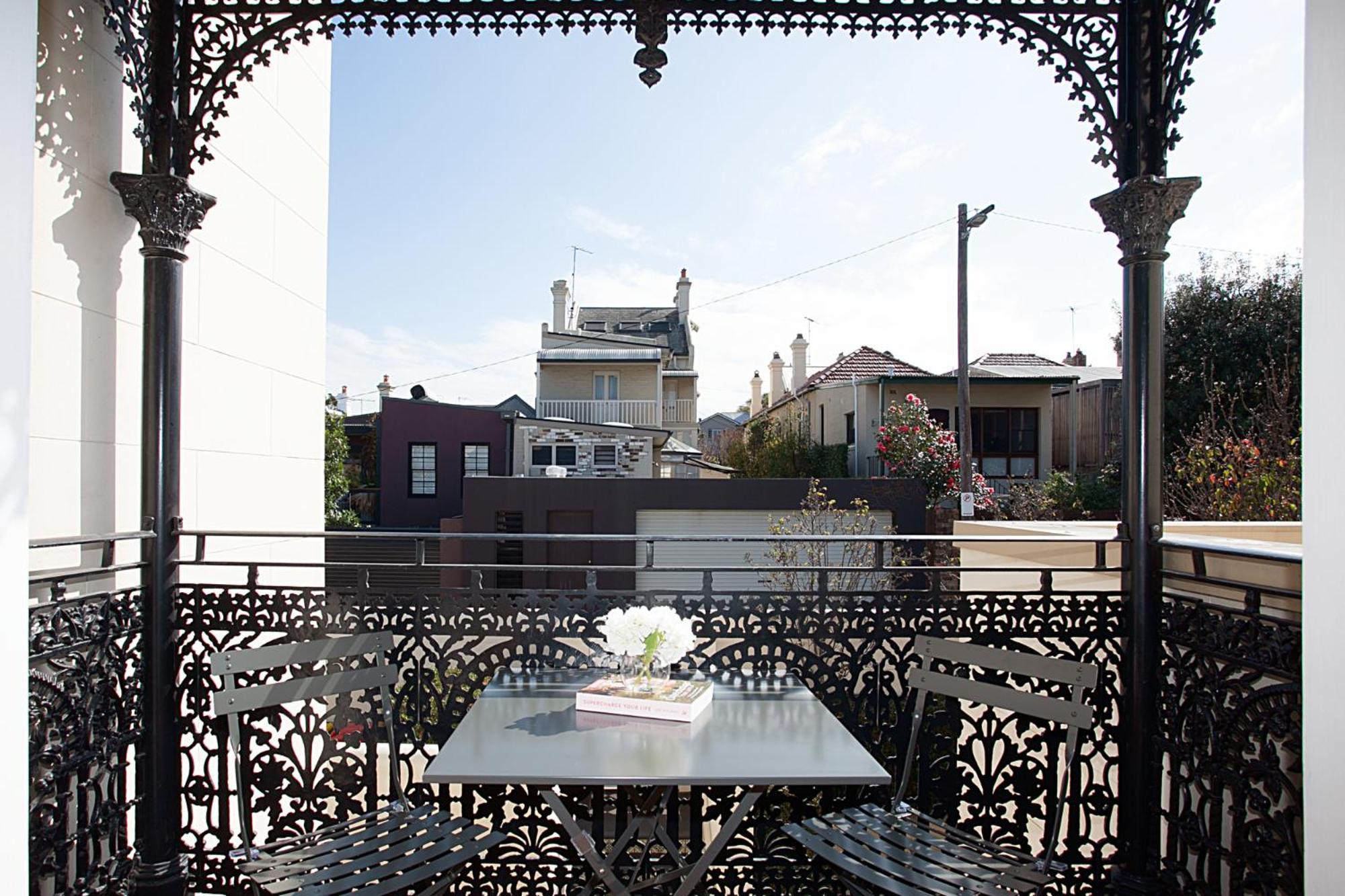Perfect Located Comfy With Balcony *
