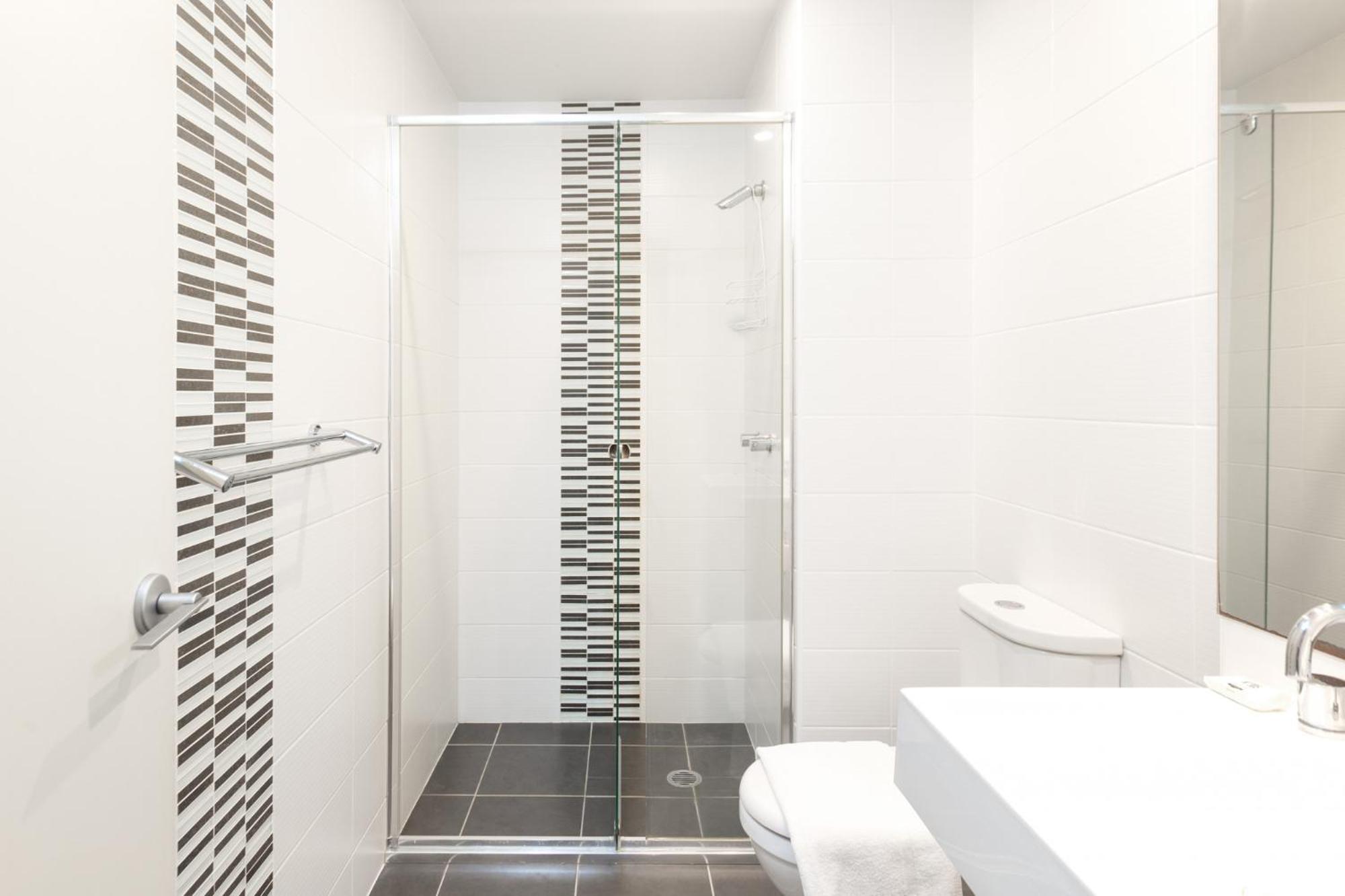 Spacious Modern In Sydney's North Shore * Sydney