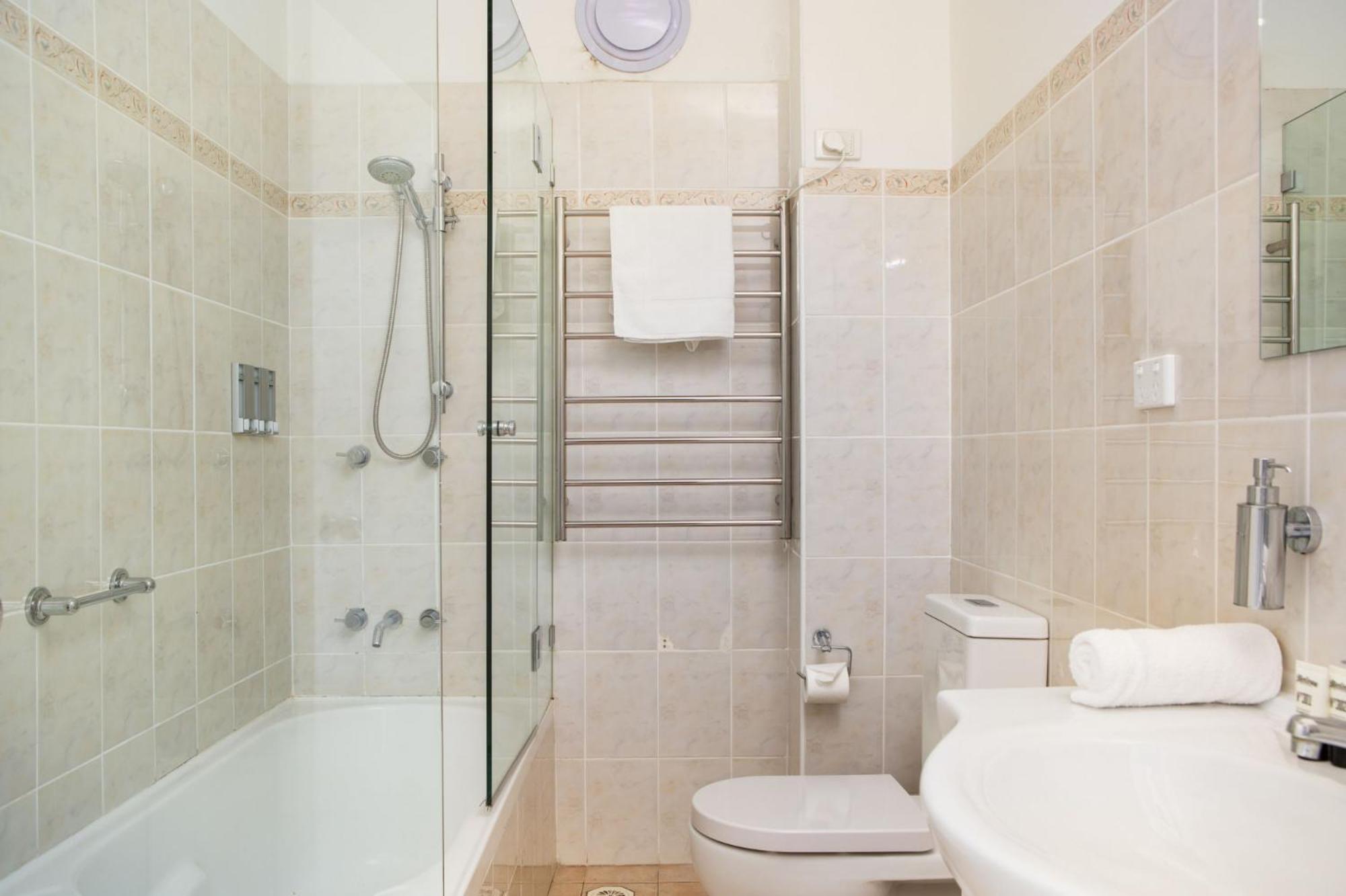 Cosy 2-bed In The Heart Of Strathfield Apartment Sydney
