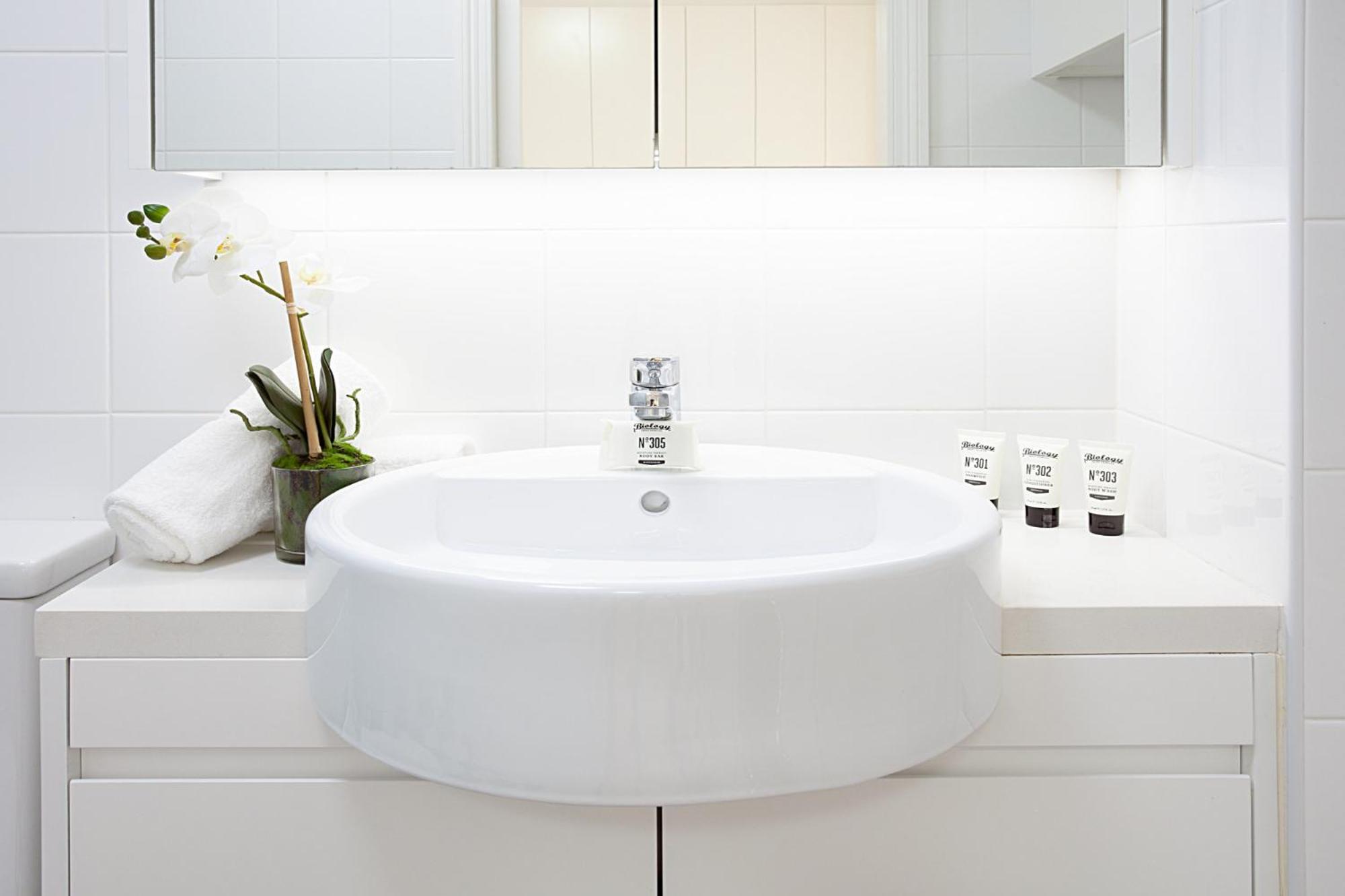 Leafy And Tranquil Inner West Apartment